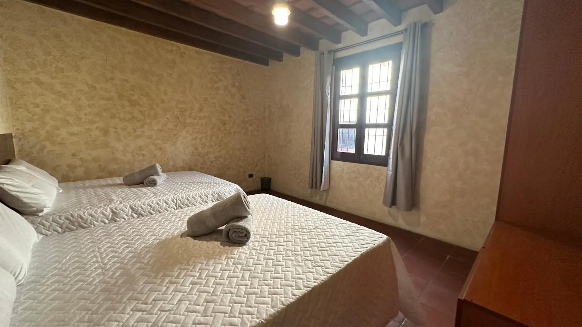 Homestay Casa Los Heroes Antigua Guatemala